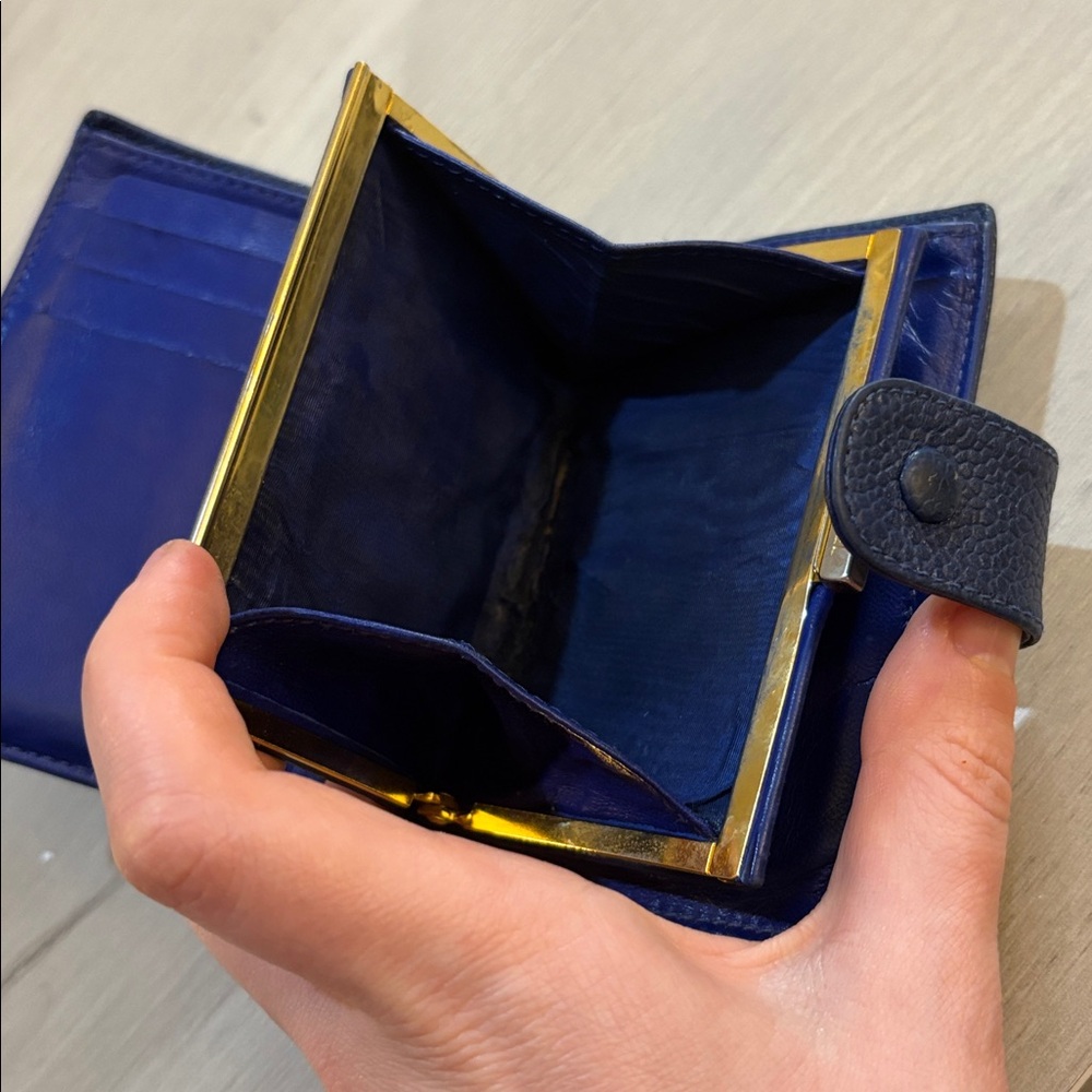 Chanel Vintage Caviar Leather Kiss lock  Wallet – Blue 3.5"x4.75" - Picture 5 of 16